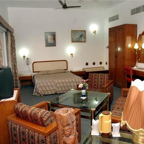Hotel Lake View Ashok Bhopal Exteriör bild